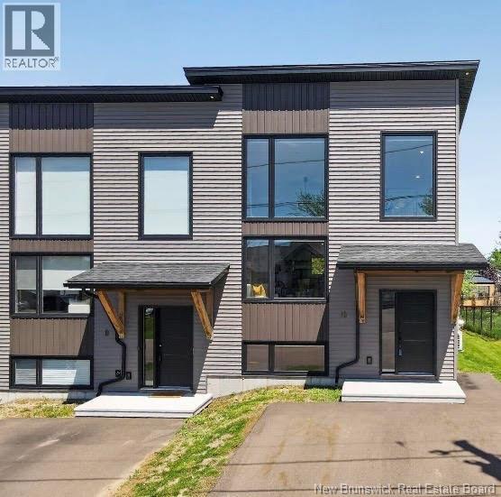 10 De la Colline Court - 1