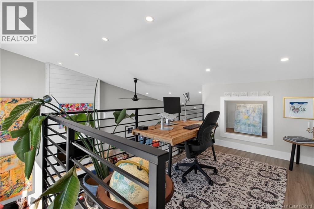 10 De la Colline Court - 11