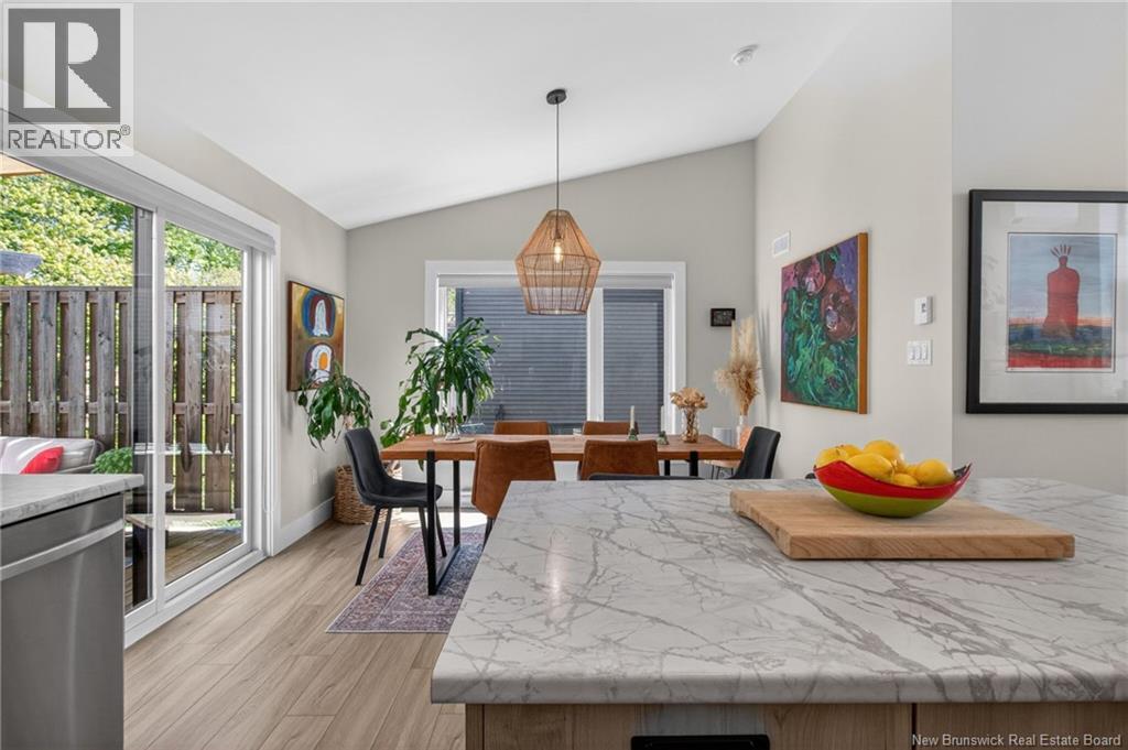 10 De la Colline Court - 24