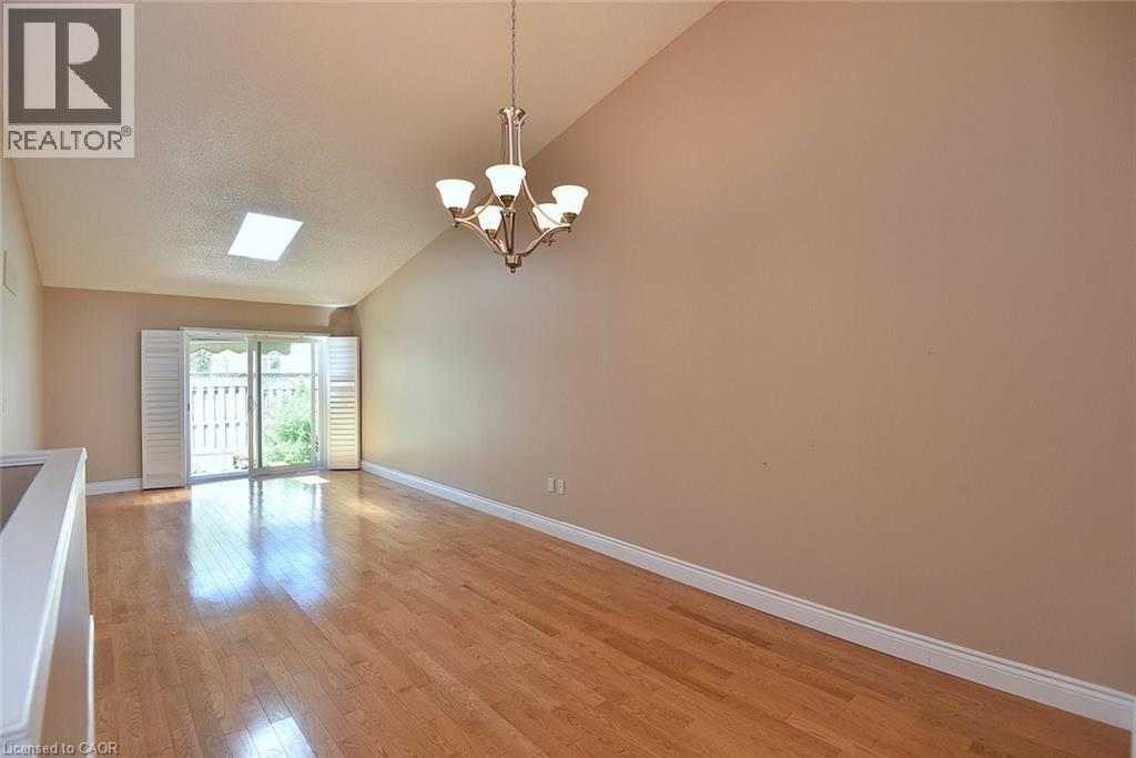 #18 60 RICE Avenue - 14