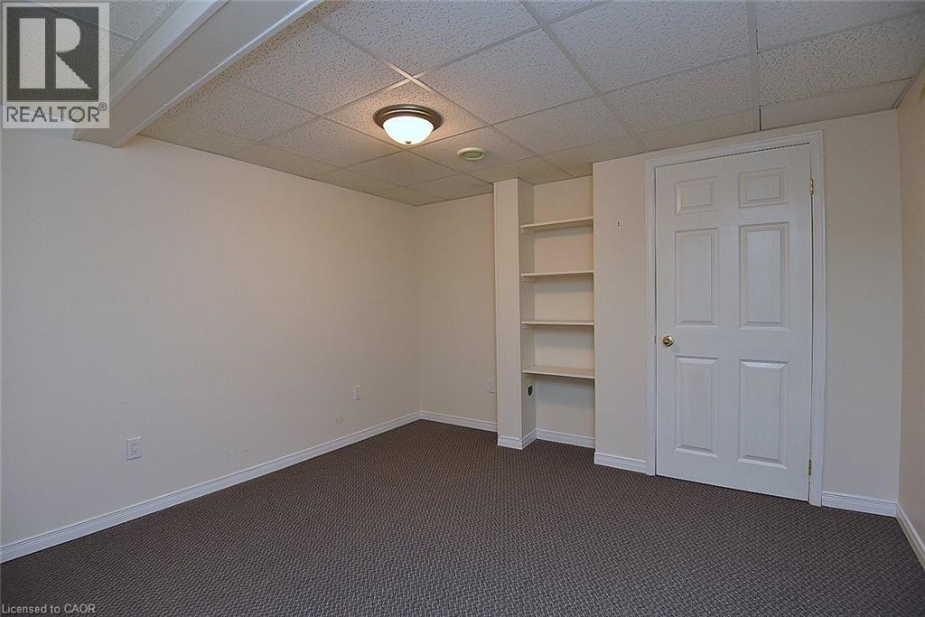 #18 60 RICE Avenue - 28
