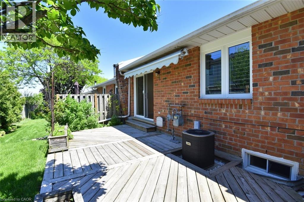 #18 60 RICE Avenue - 35
