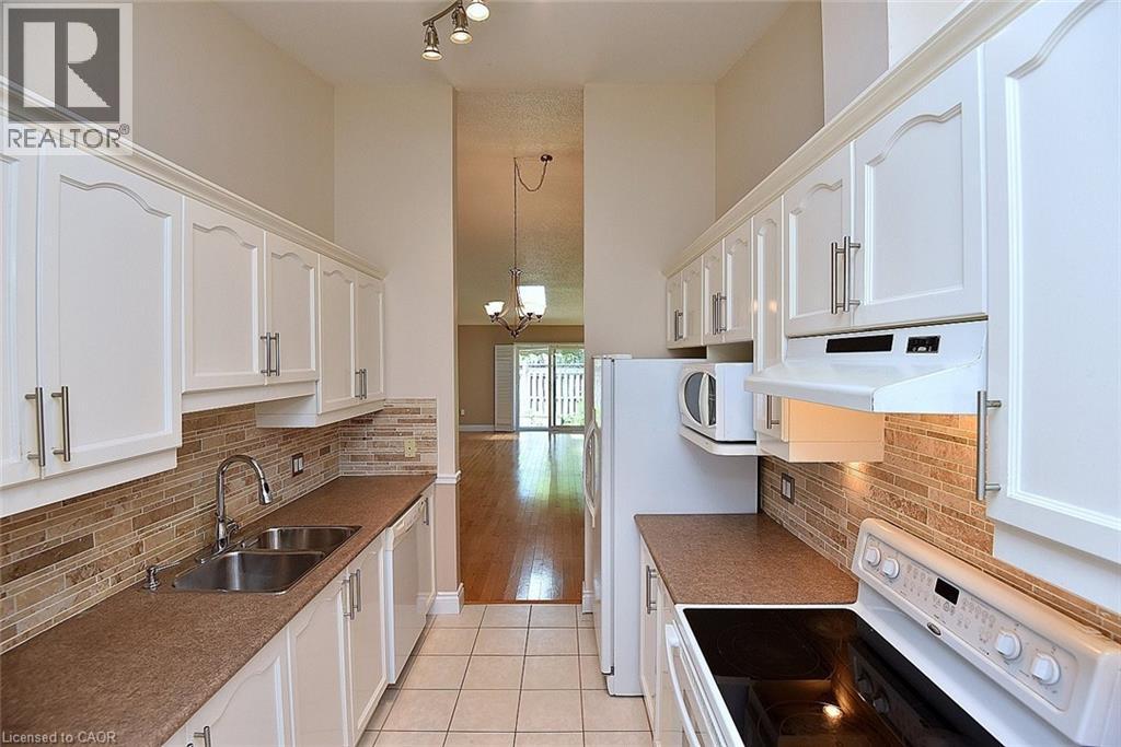 #18 60 RICE Avenue - 9