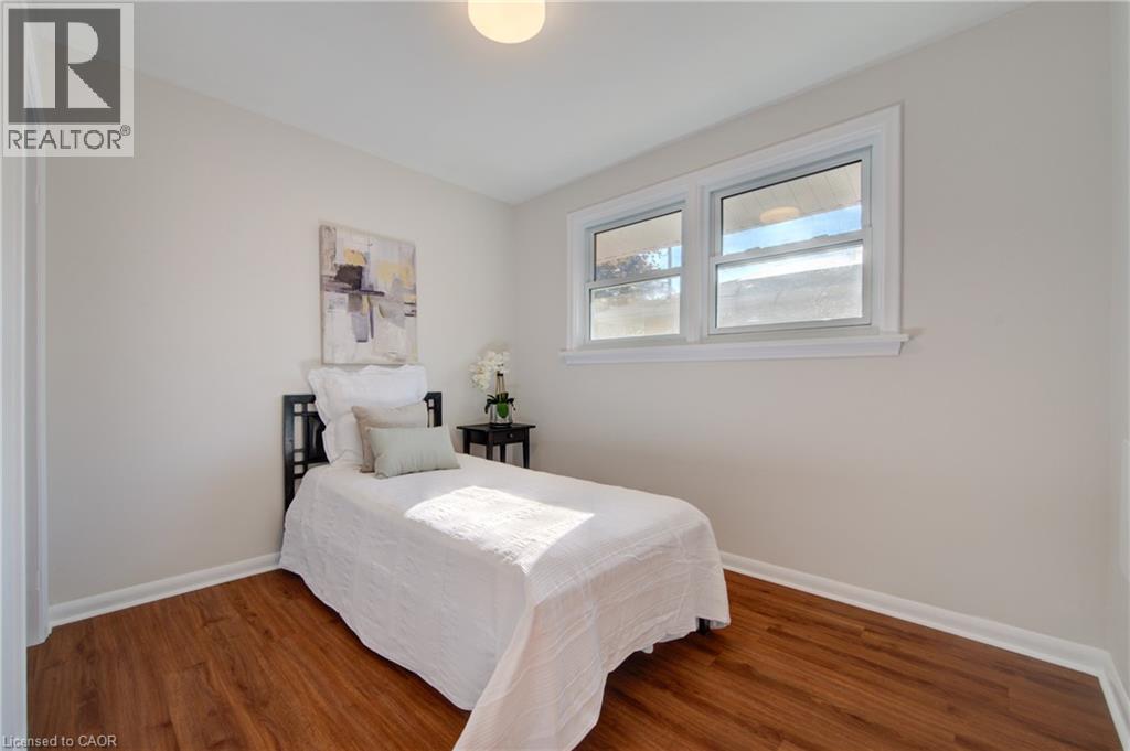 68 KINGSLEA Drive - 21