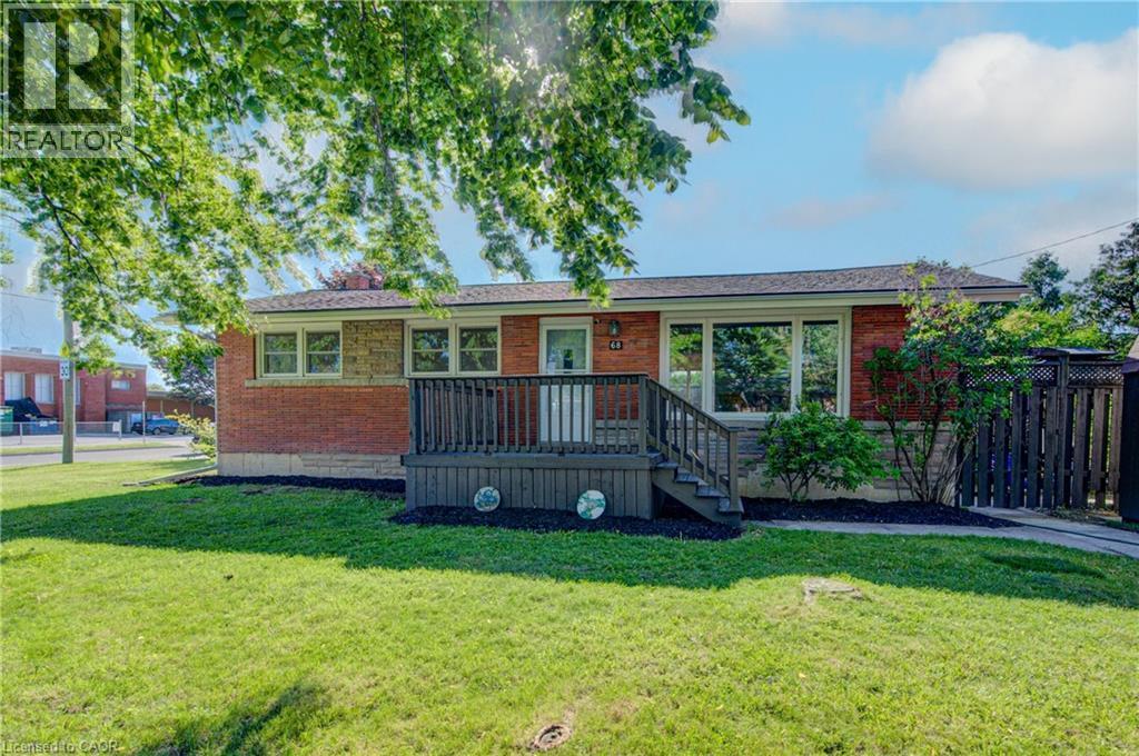 68 KINGSLEA Drive - Image 3