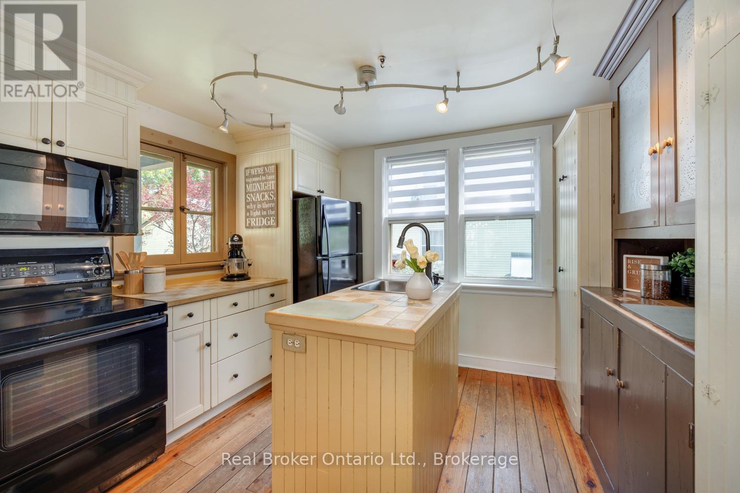 61 MILL STREET - 11