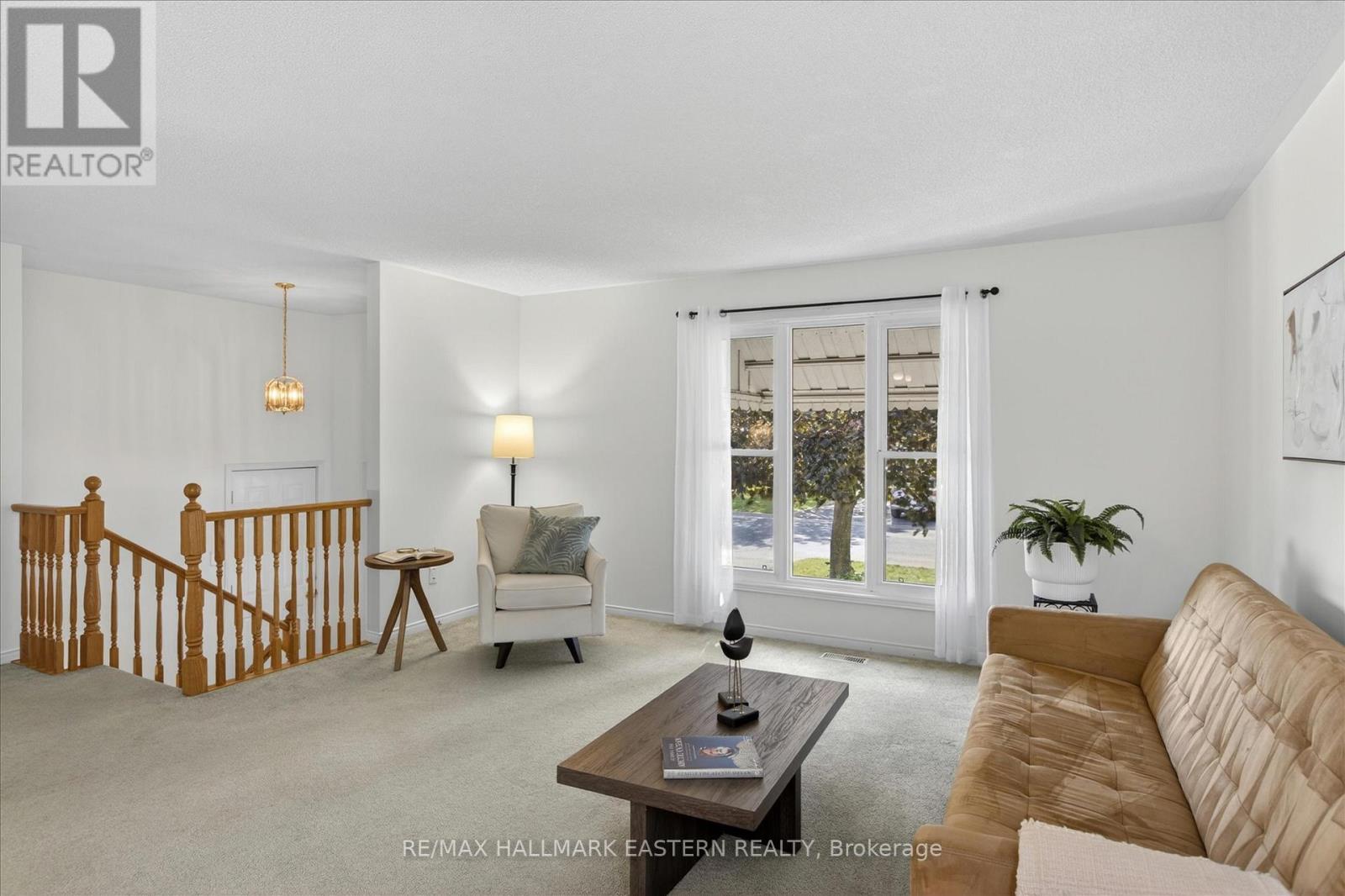 890 CHAPEL ROAD - 10