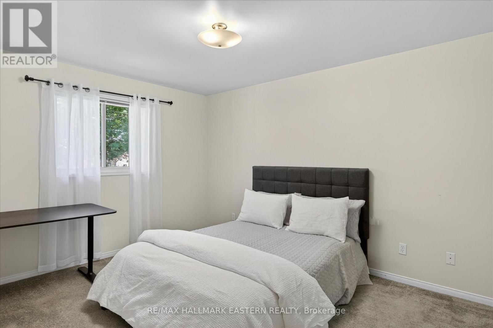 890 CHAPEL ROAD - 17