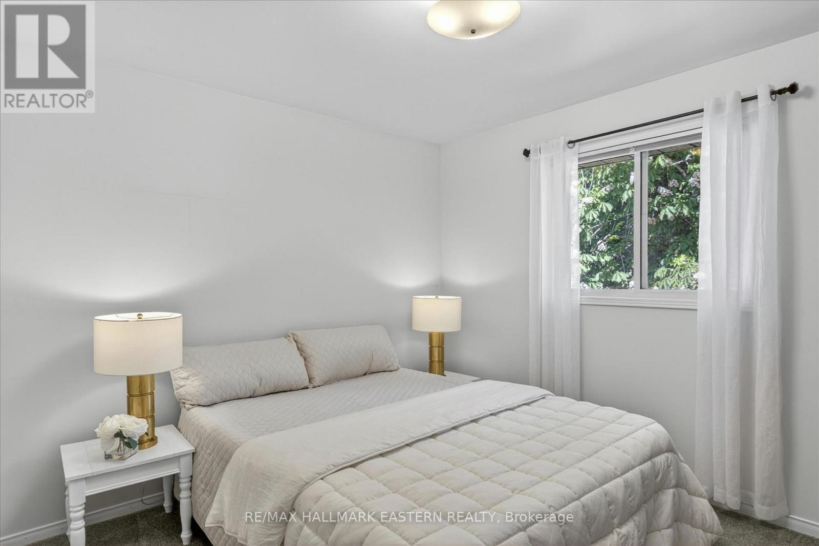 890 CHAPEL ROAD - 19
