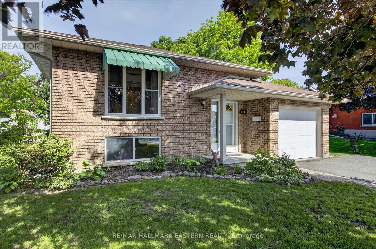 890 CHAPEL ROAD - 34