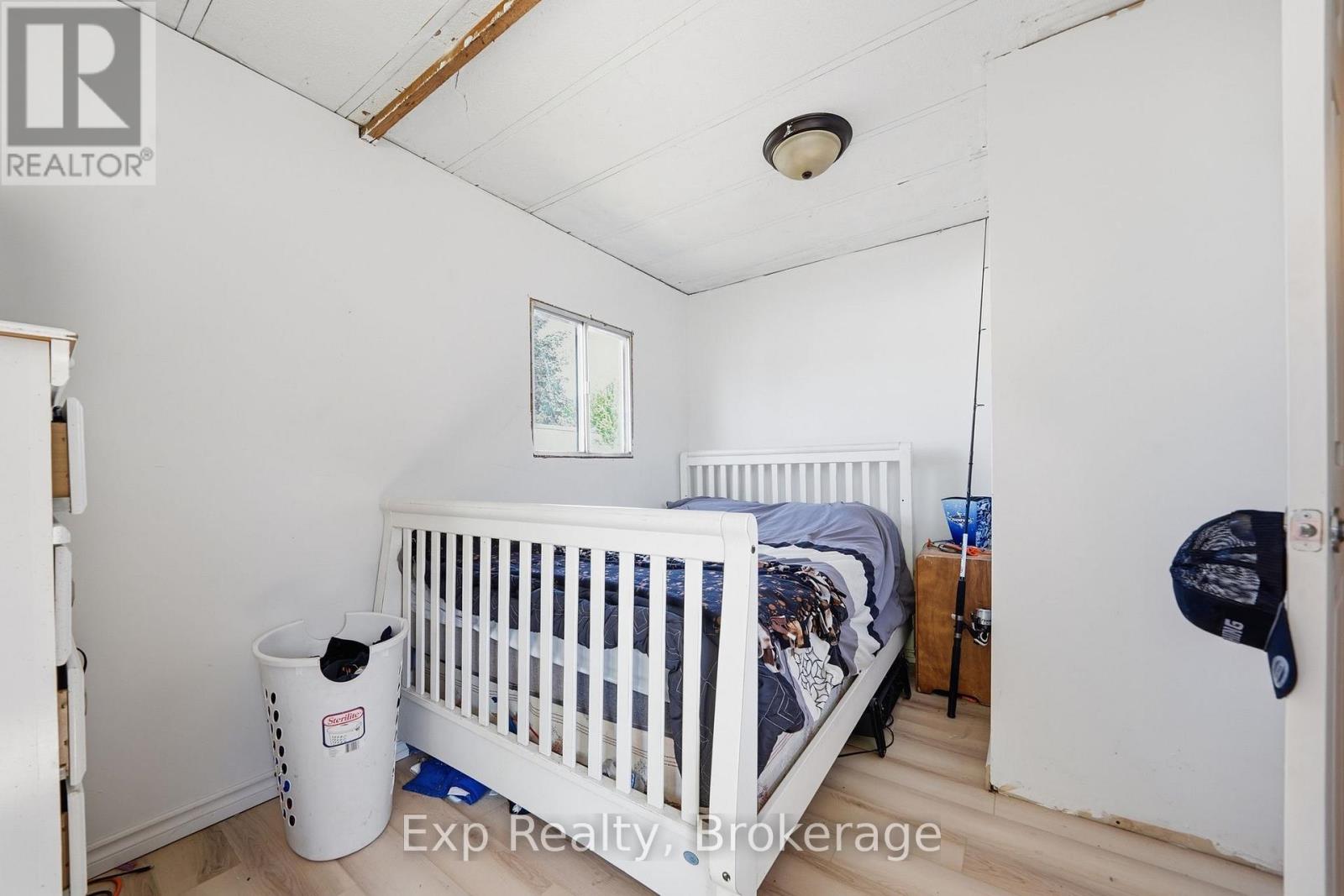 6 JUNIPER LANE - 26