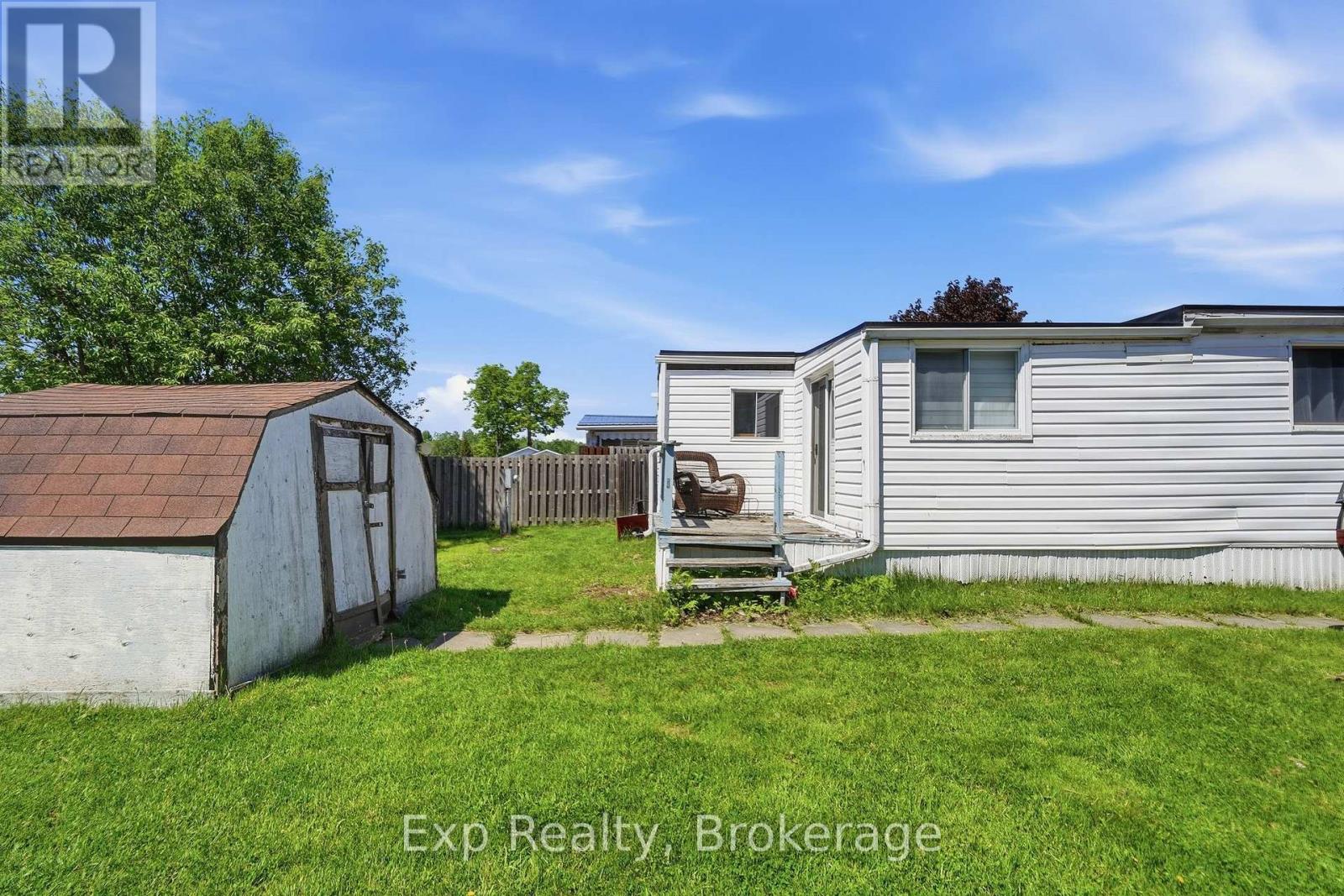 6 JUNIPER LANE - 28