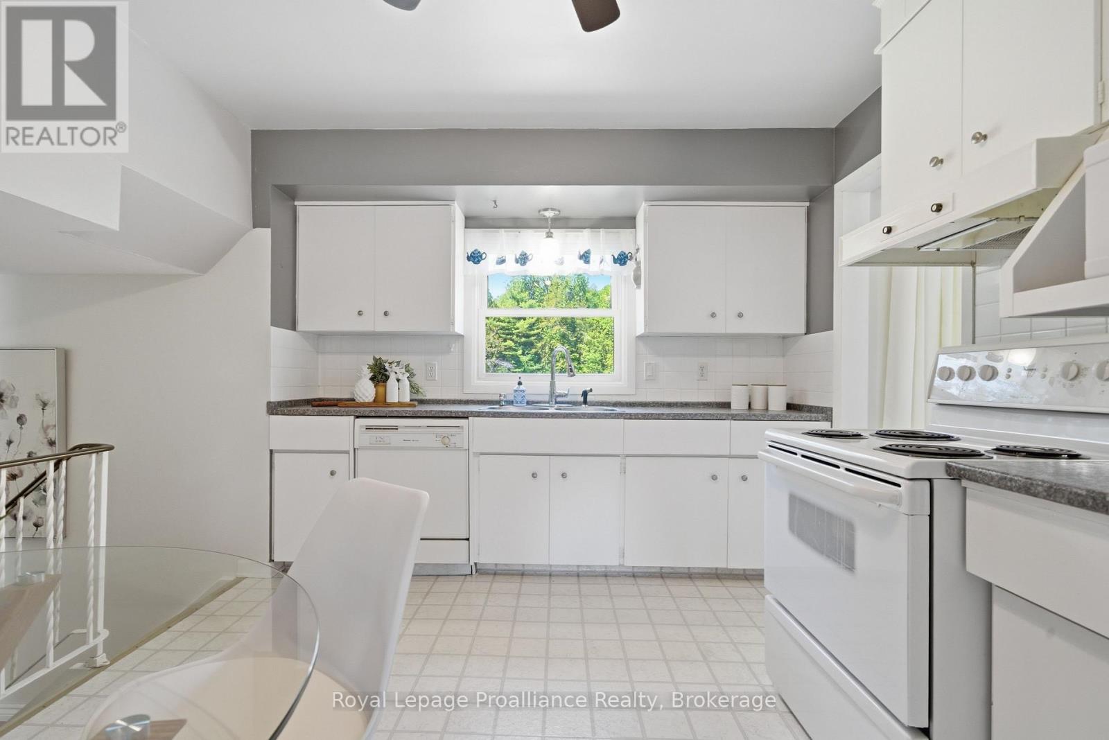 664 2ND DUG HILL ROAD - 14