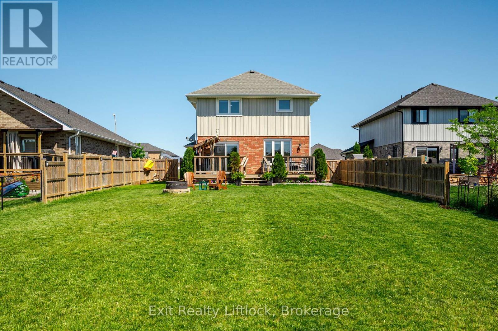 11 DARRELL DRAIN CRESCENT - 47