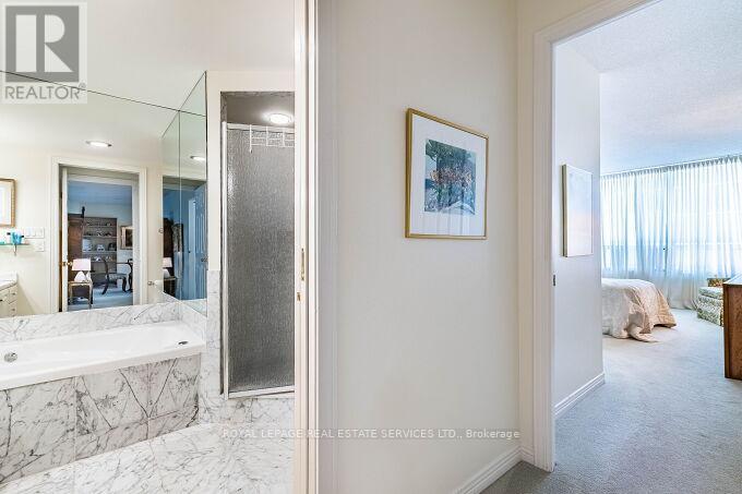 #709 1 ABERFOYLE CRESCENT - 25