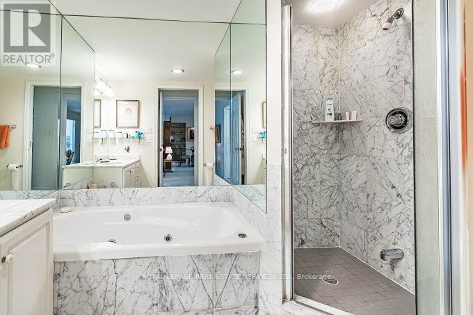 #709 1 ABERFOYLE CRESCENT - 29