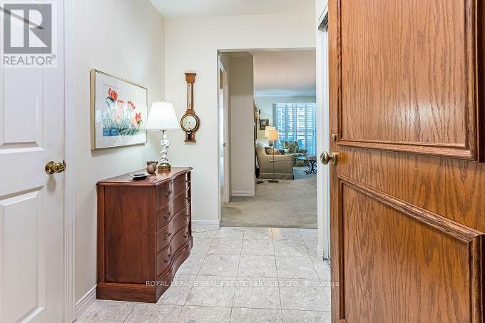 #709 1 ABERFOYLE CRESCENT - 9