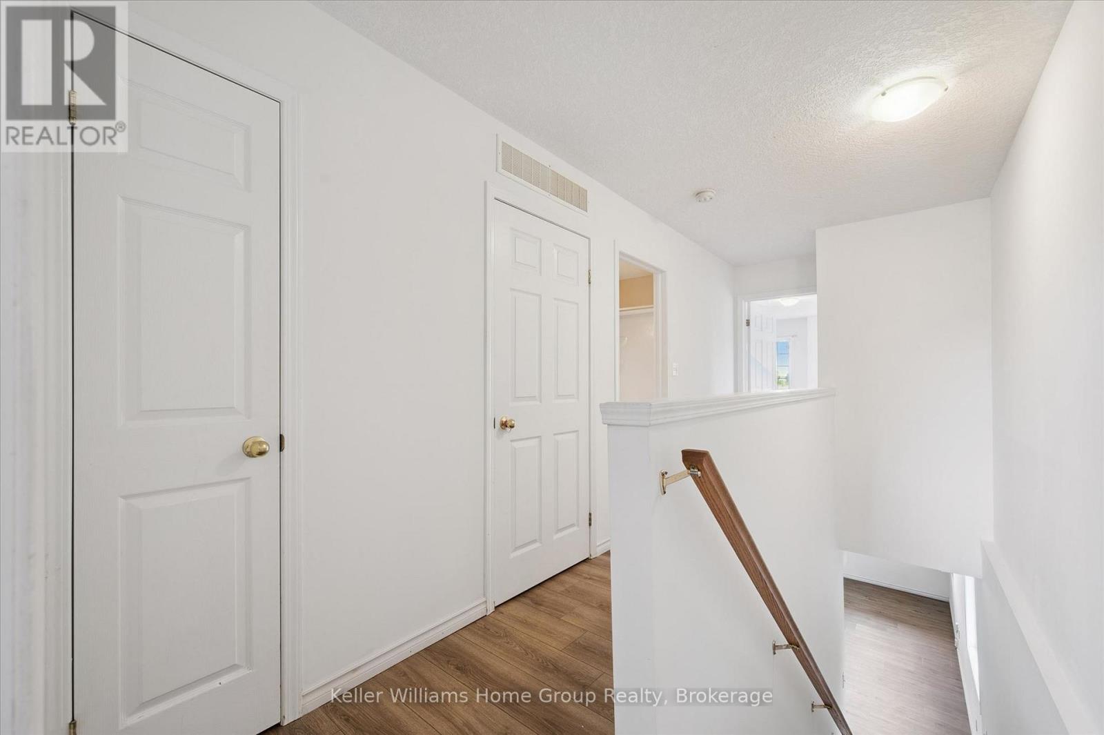 #3 35 MOUNTFORD DRIVE - 16