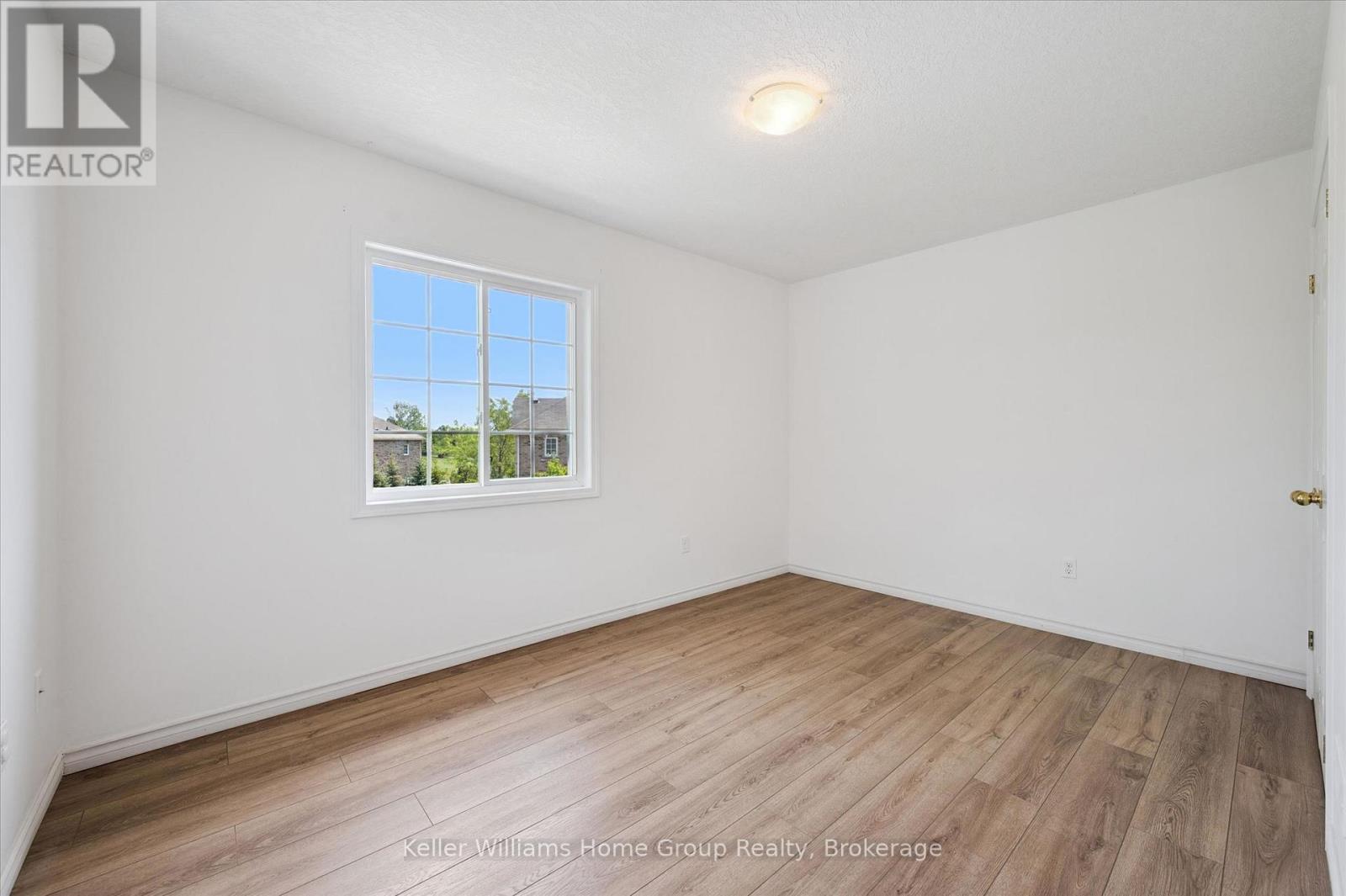 #3 35 MOUNTFORD DRIVE - 17