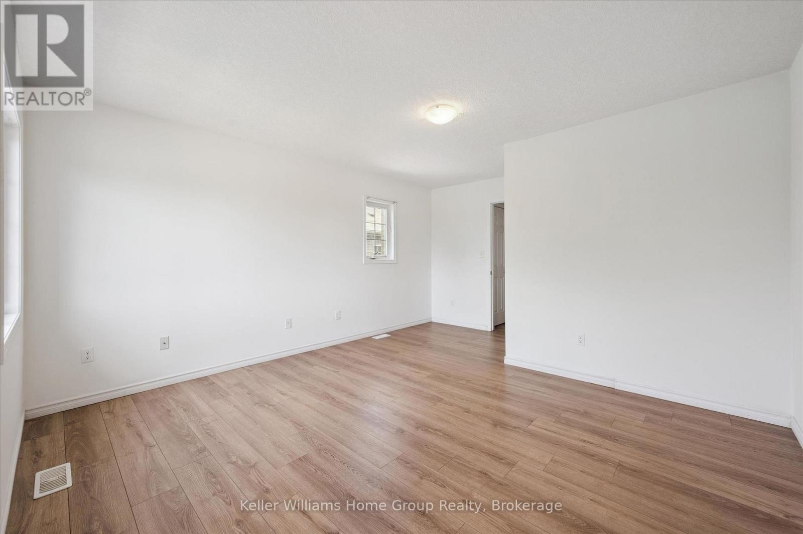 #3 35 MOUNTFORD DRIVE - 21