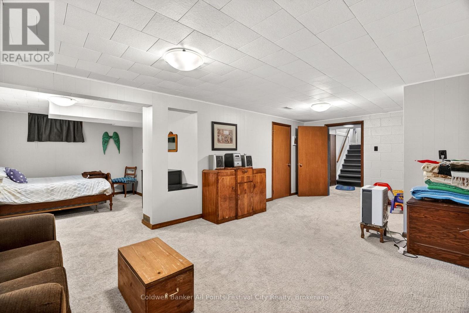153 WARREN STREET - Image 32