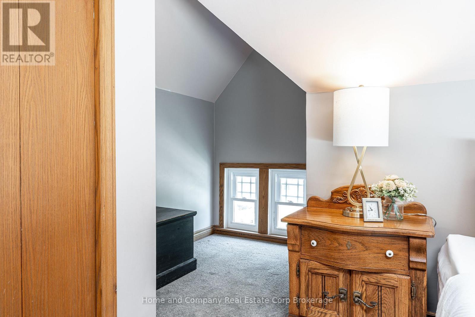 232 THOMAS STREET - 23