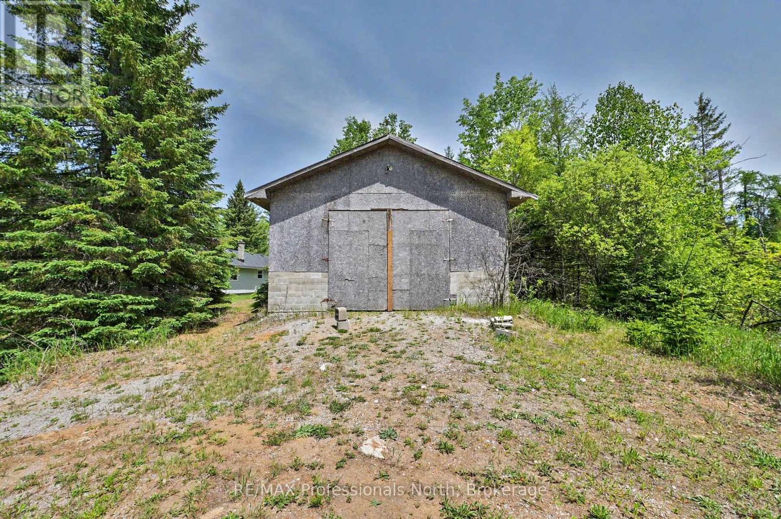 3186 COUNTY ROAD 121 ROAD - 37