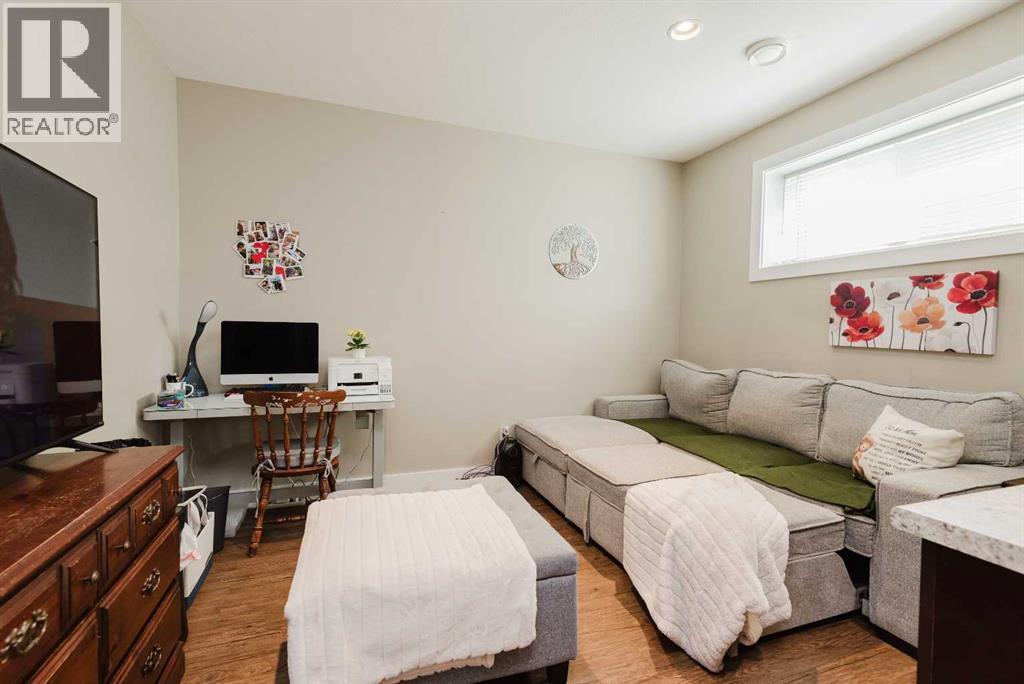 12429 103B Street - 36
