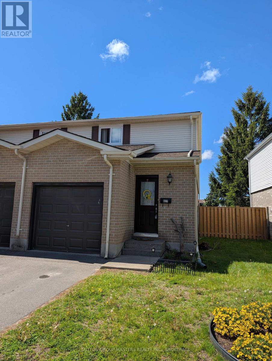 #77 827 DATZELL LANE - 25