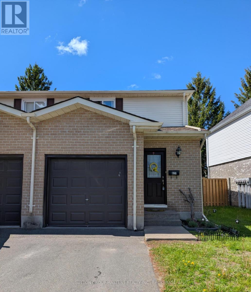 #77 827 DATZELL LANE - 26