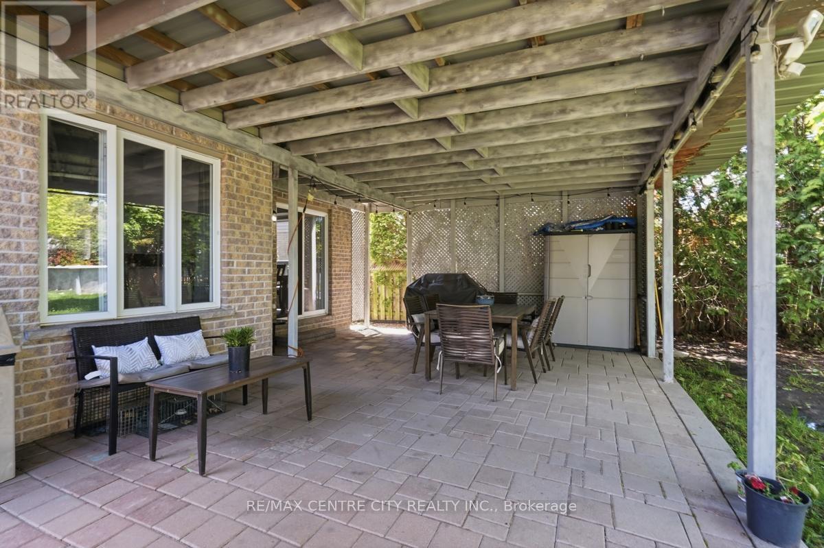1141 CROSSCREEK CRESCENT - 28