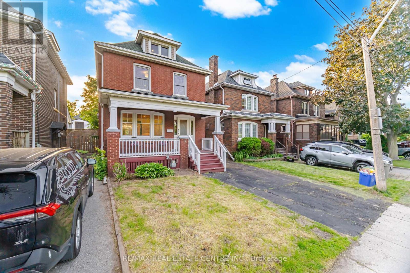 90 HOLTON AVENUE S - Image 2