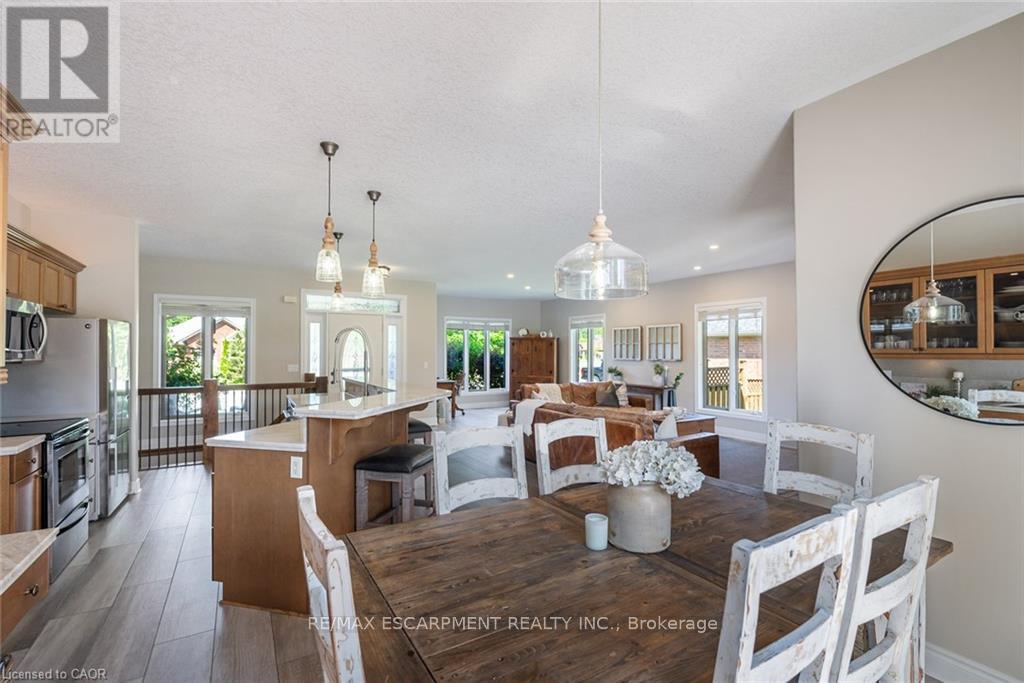 46 SEA BREEZE DRIVE - 17