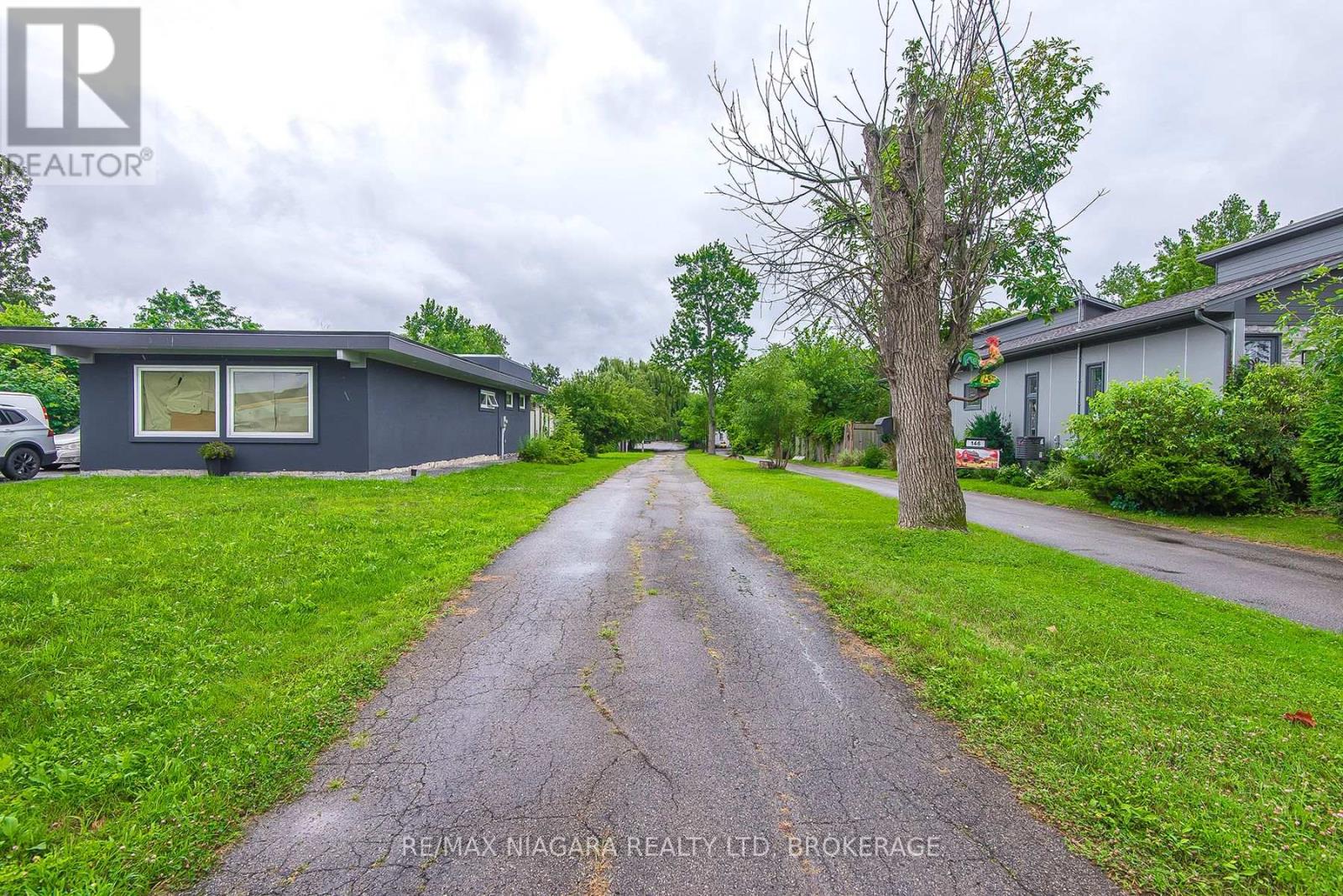 140 LAKESHORE ROAD - 21