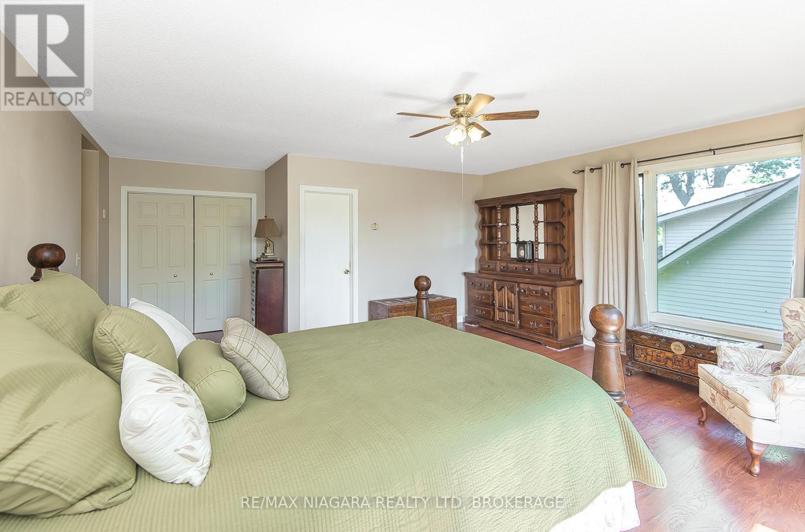 140 LAKESHORE ROAD - 39