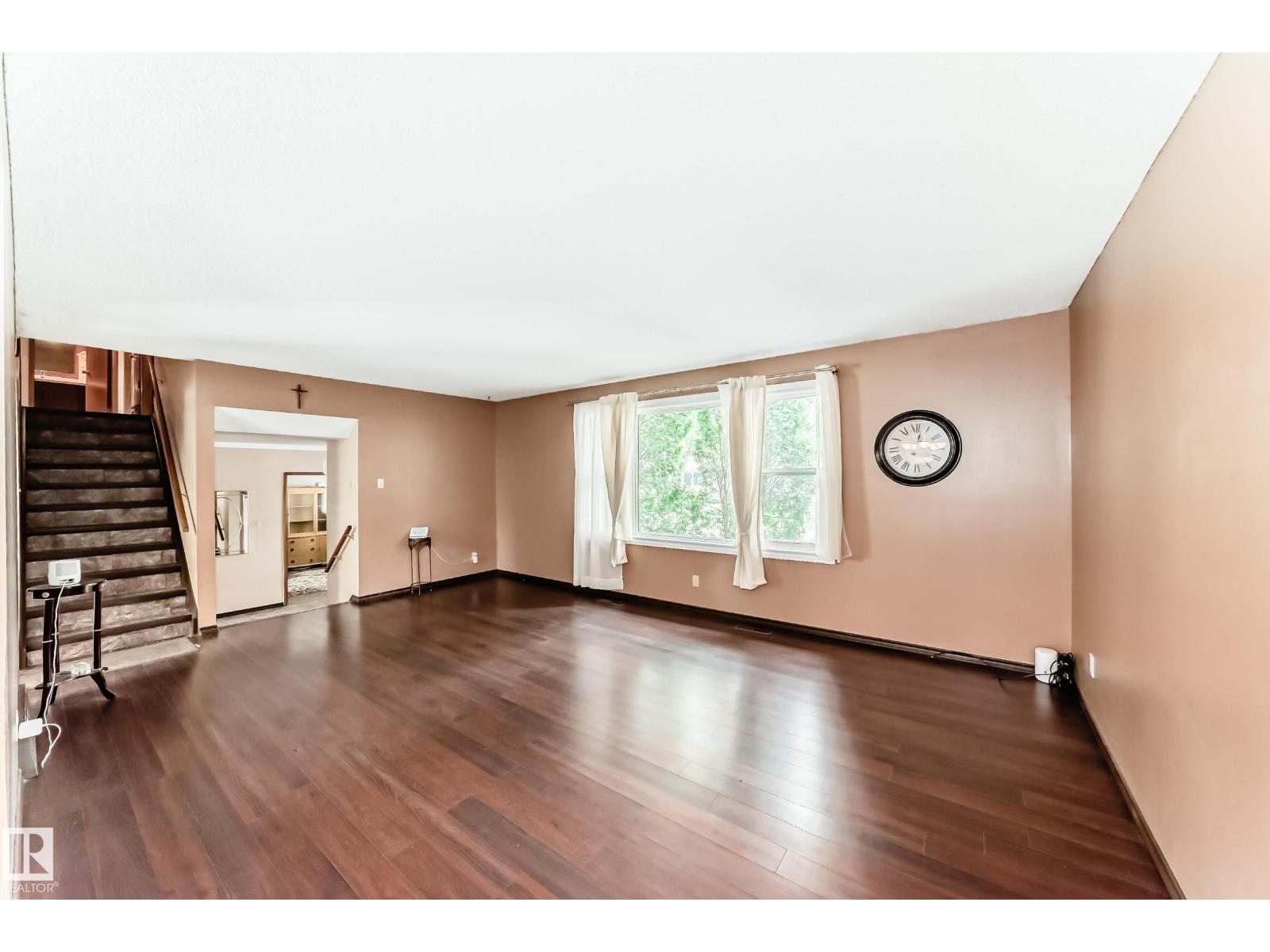 14808 62 ST NW - 24