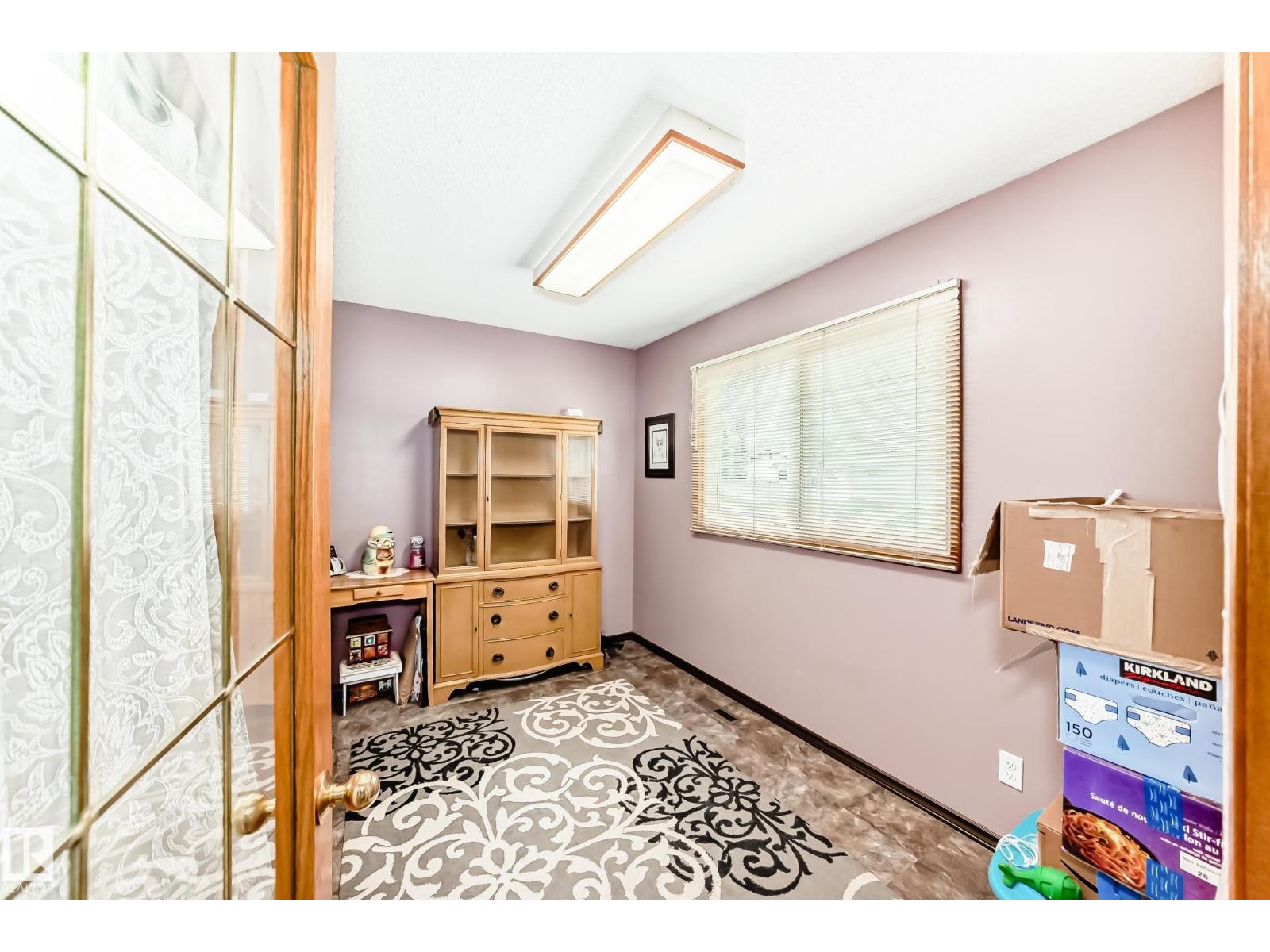 14808 62 ST NW - 29