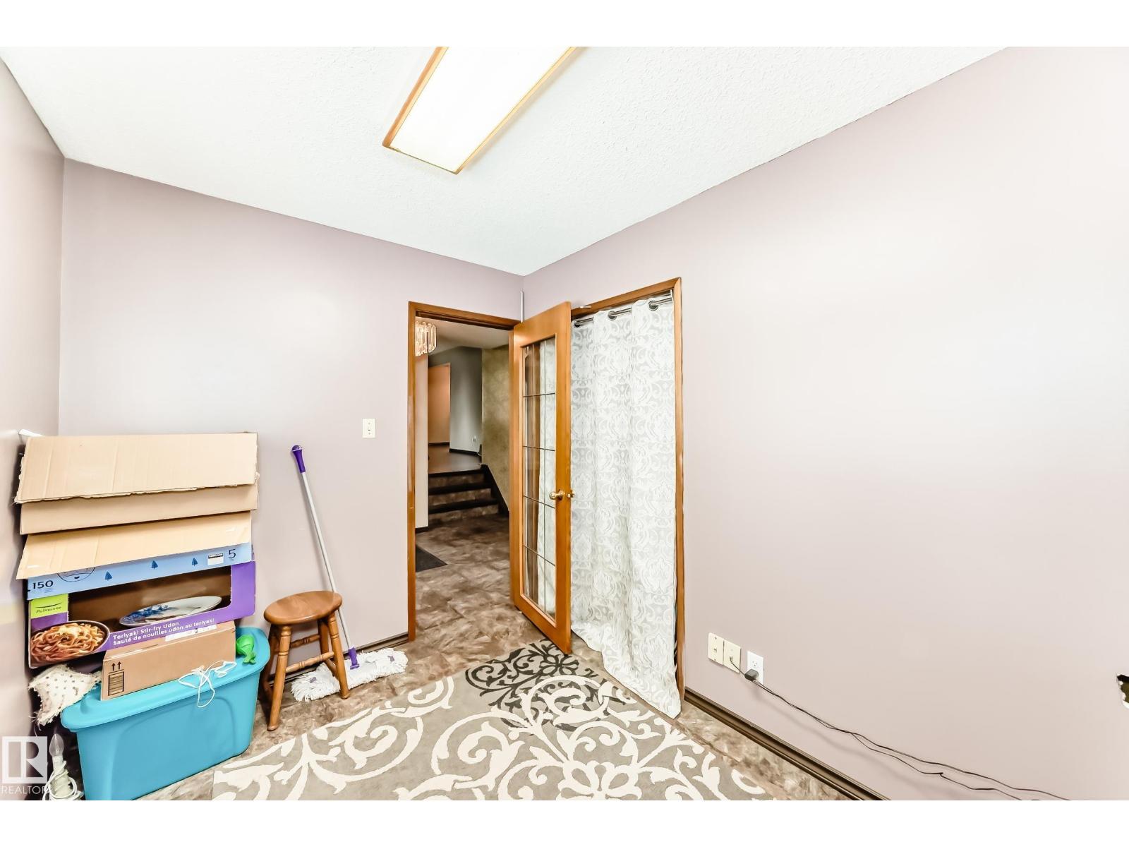 14808 62 ST NW - 31