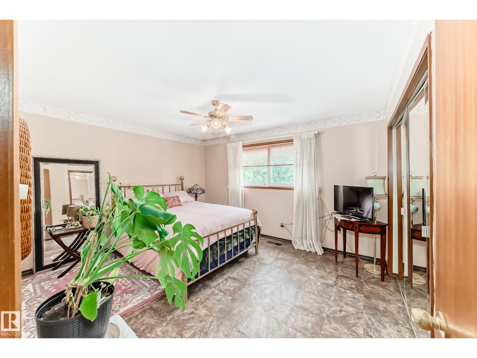 14808 62 ST NW - 33