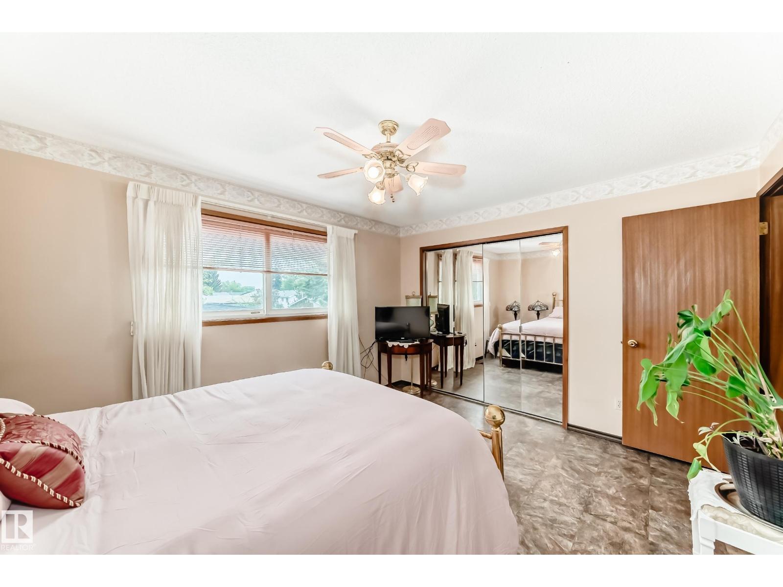 14808 62 ST NW - 34