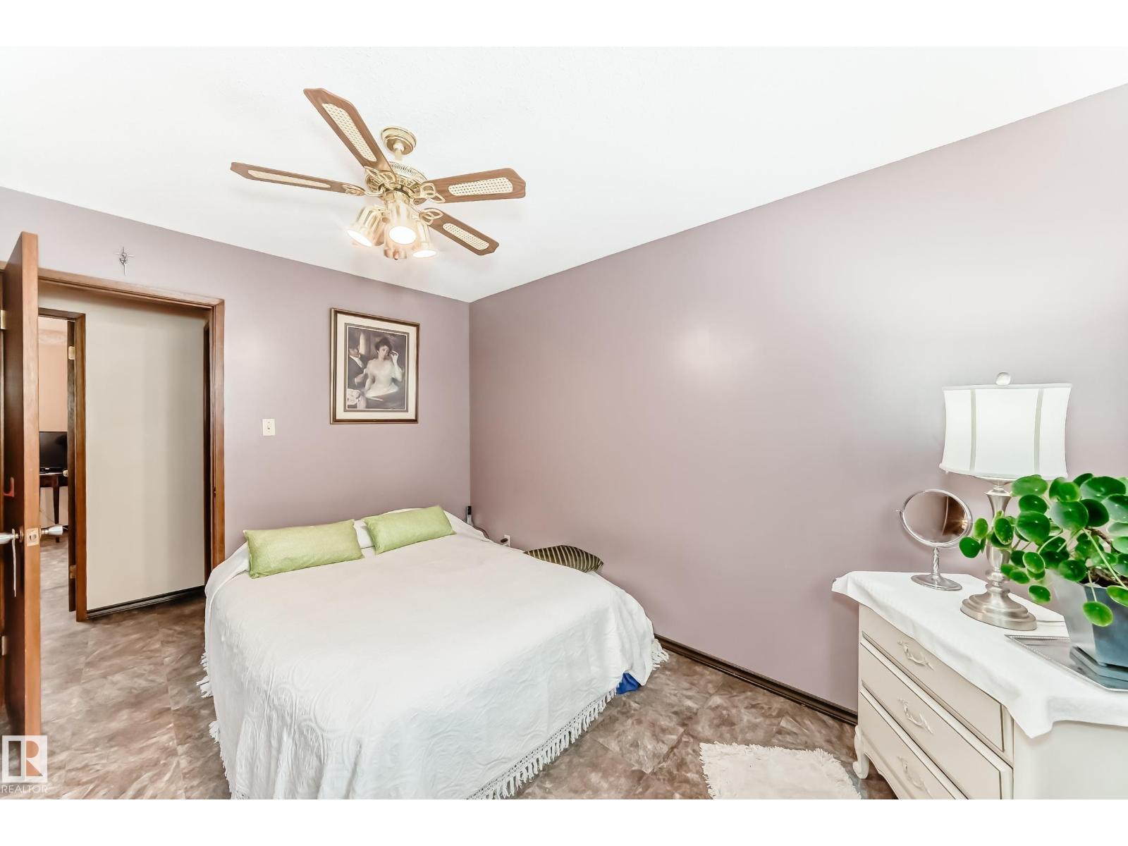 14808 62 ST NW - 36