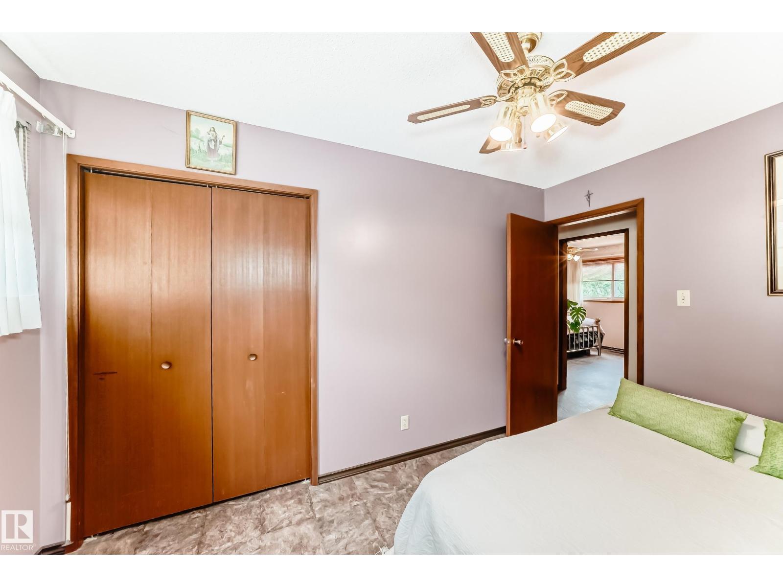 14808 62 ST NW - 37