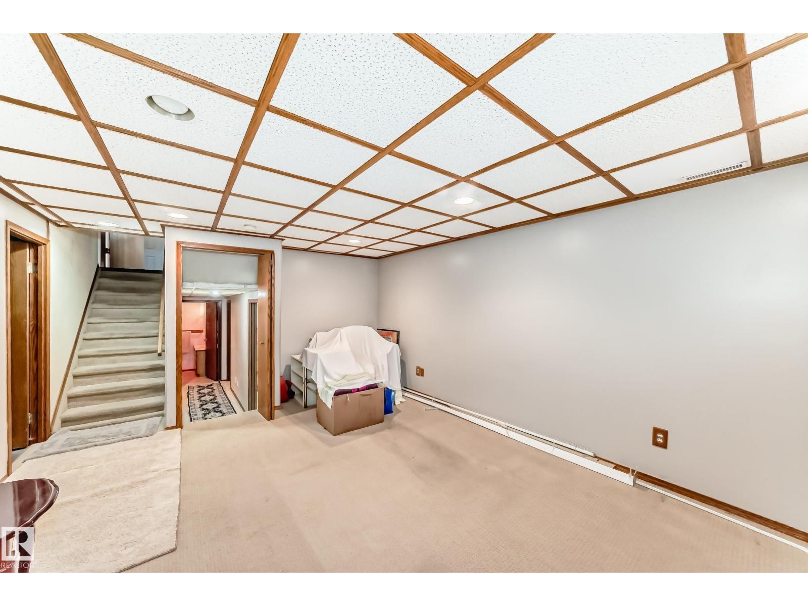 14808 62 ST NW - 43