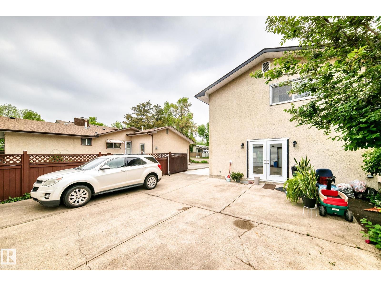 14808 62 ST NW - 58