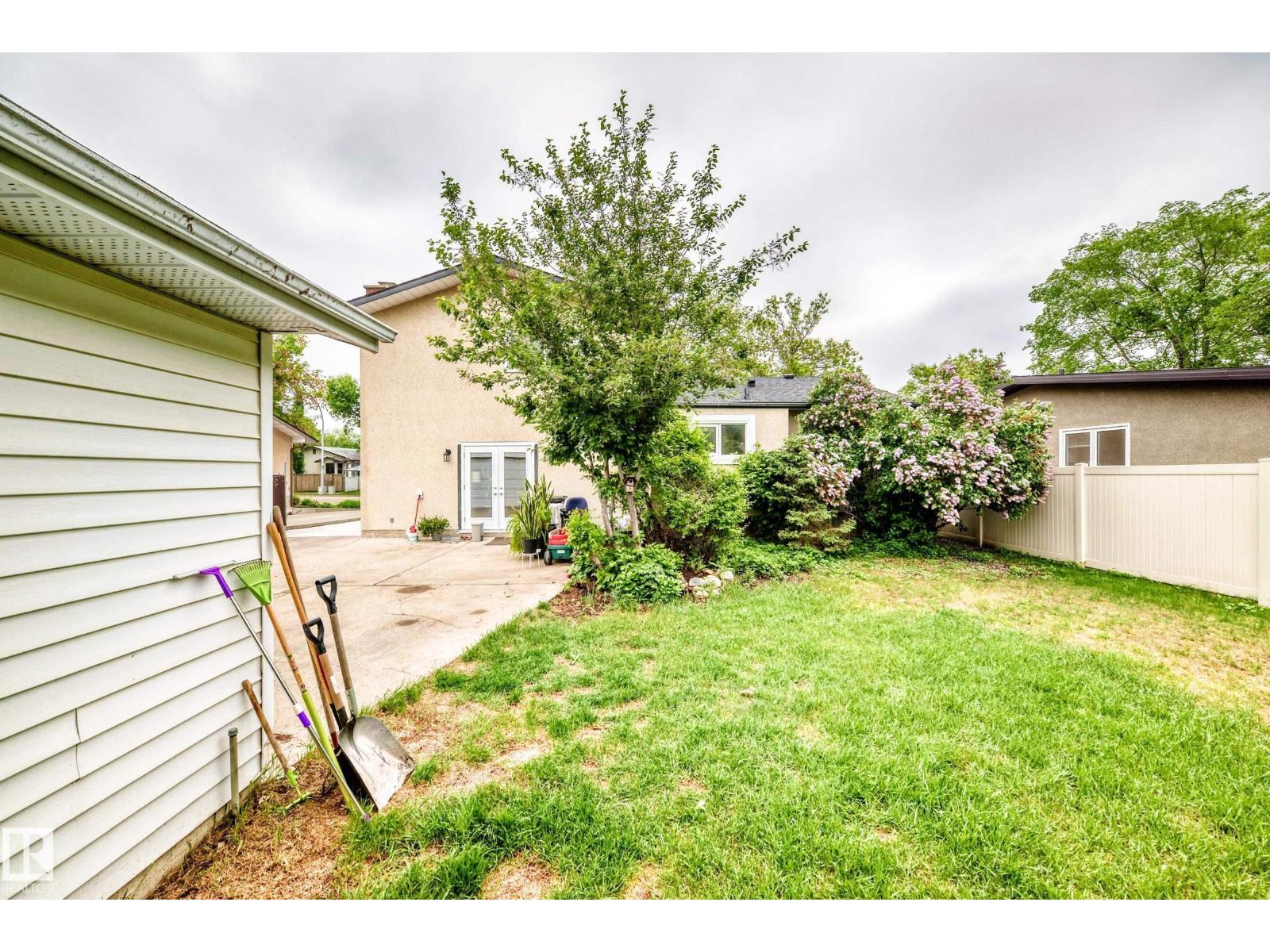 14808 62 ST NW - 61