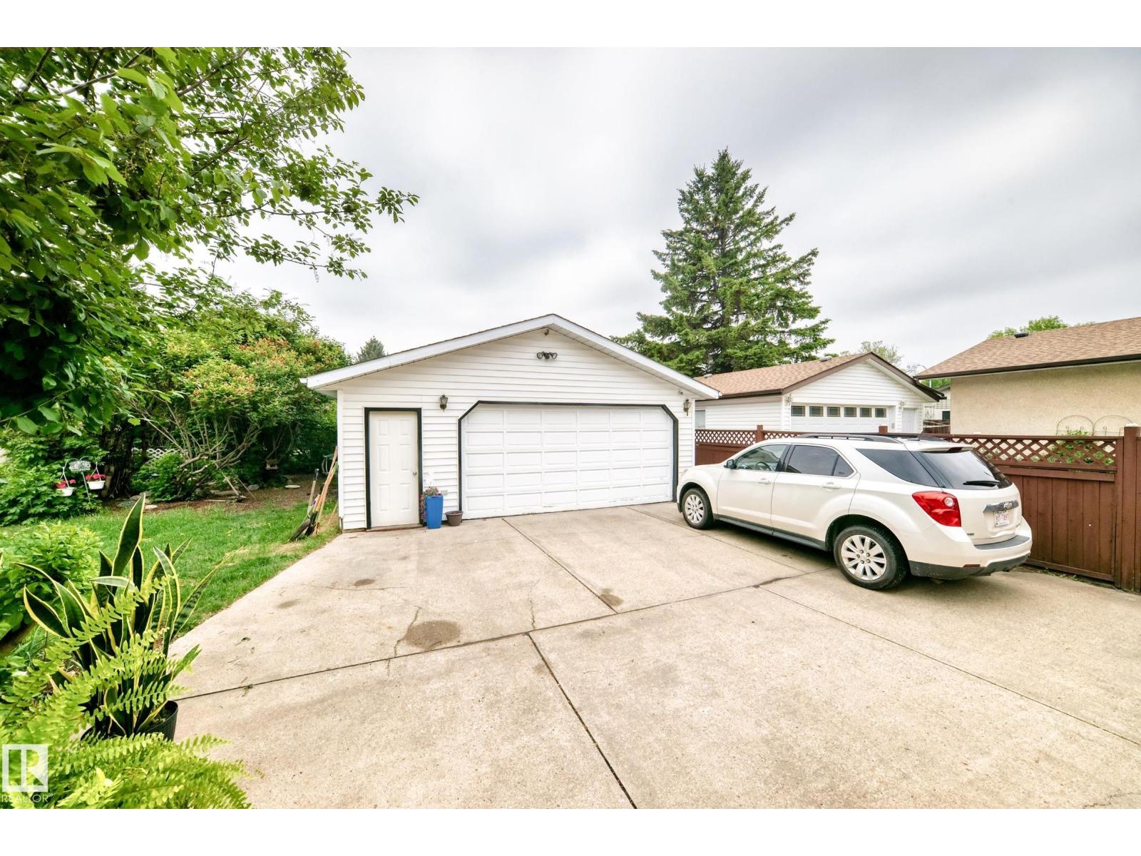 14808 62 ST NW - 65