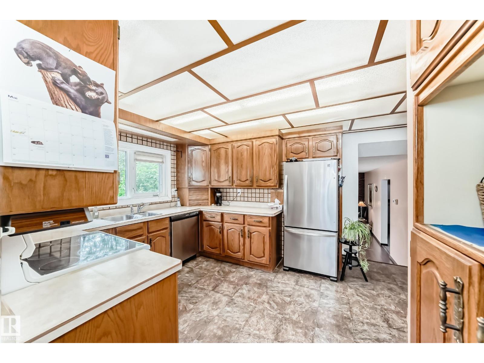 14808 62 ST NW - 8