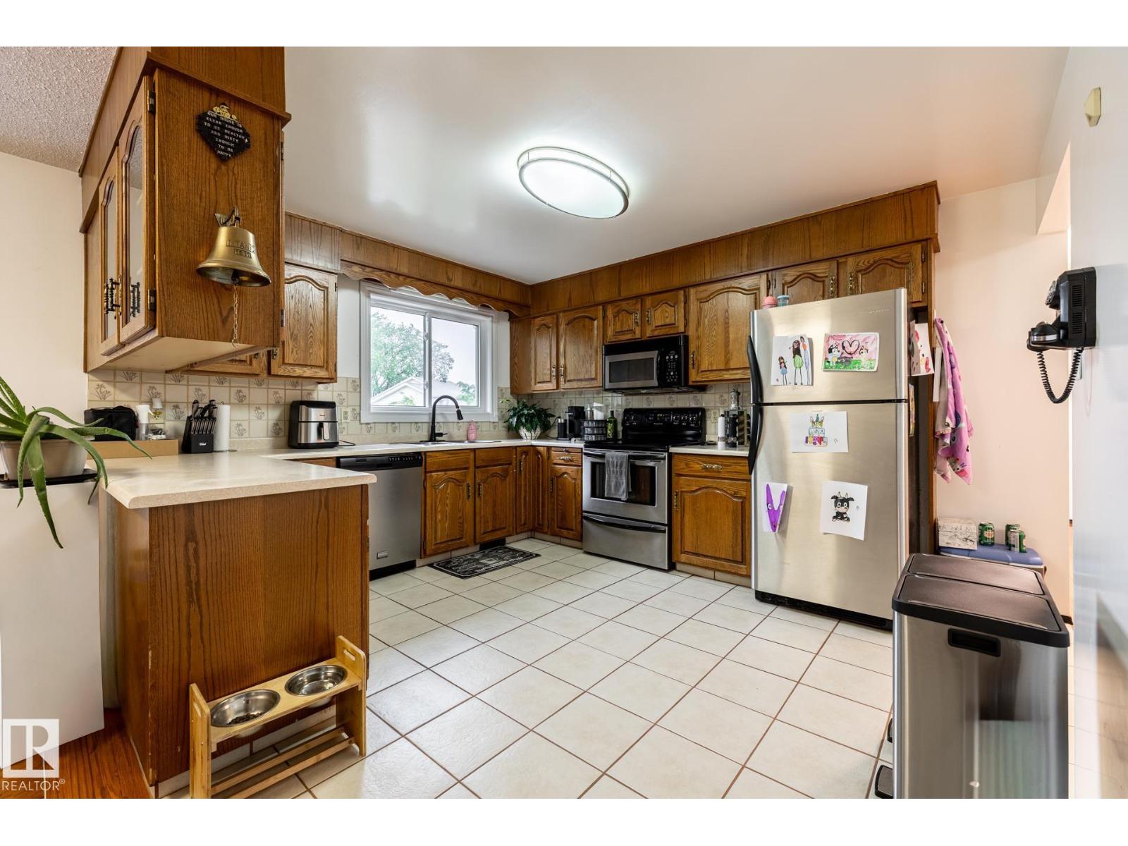 16312 119 ST NW - 19