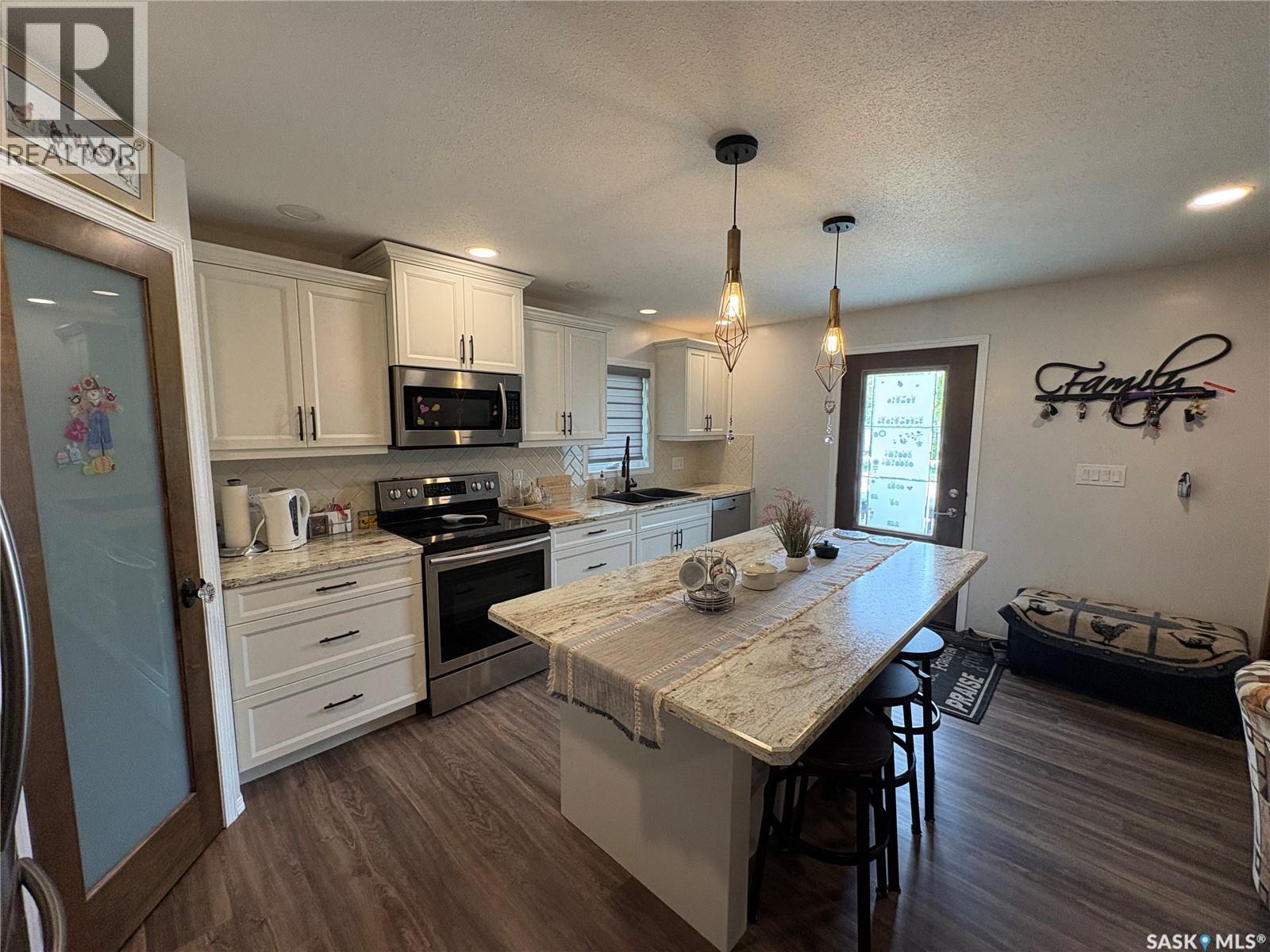 310 McIntosh STREET — photo 10
