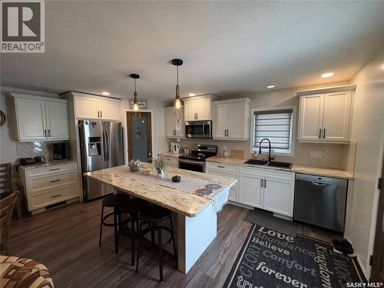 310 McIntosh STREET - photo 3
